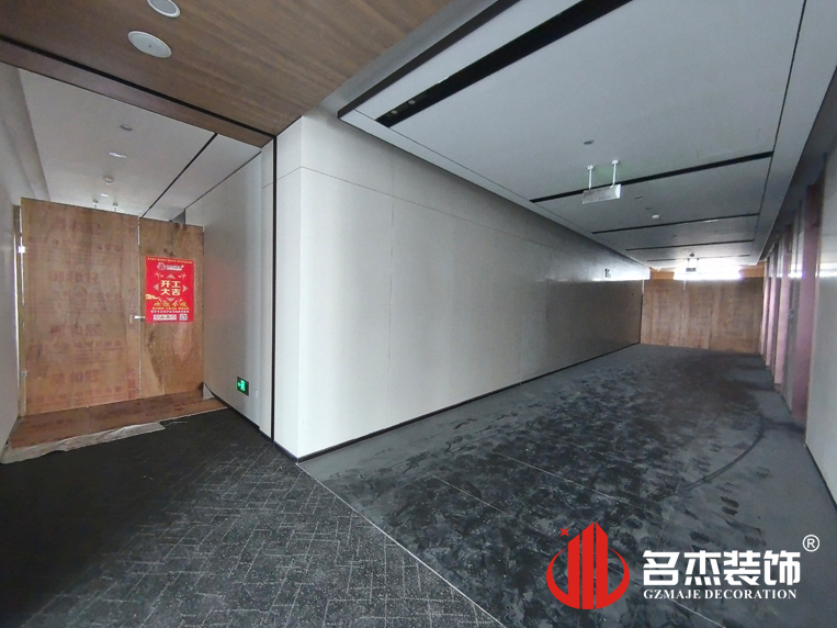 裝修現(xiàn)場(chǎng)